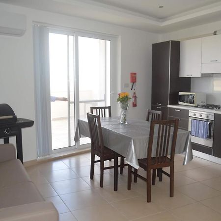 White Pearl Apart 5 Marsaxlokk Exterior foto